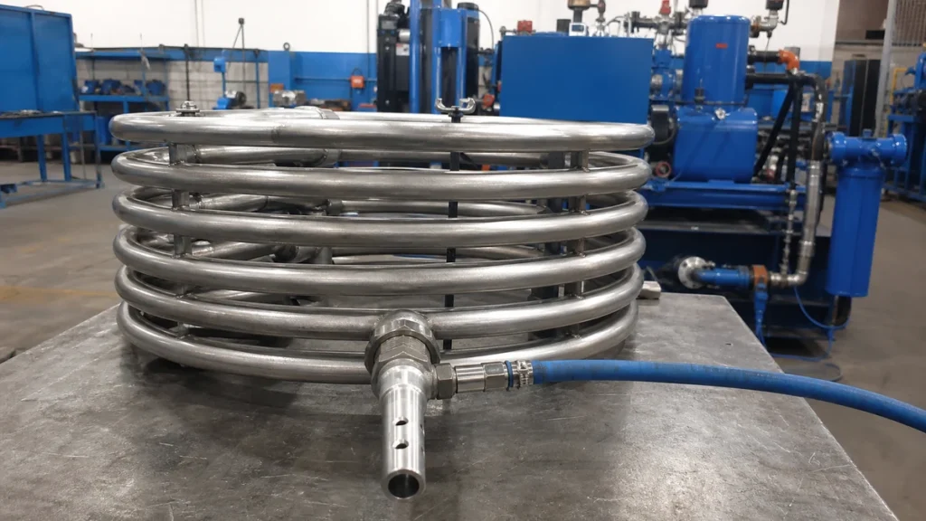 Bico invertido e mangueira preparados para retrolavagem de serpentina industrial